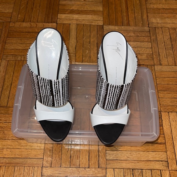 Stripes Galore - Picture 2 of 3